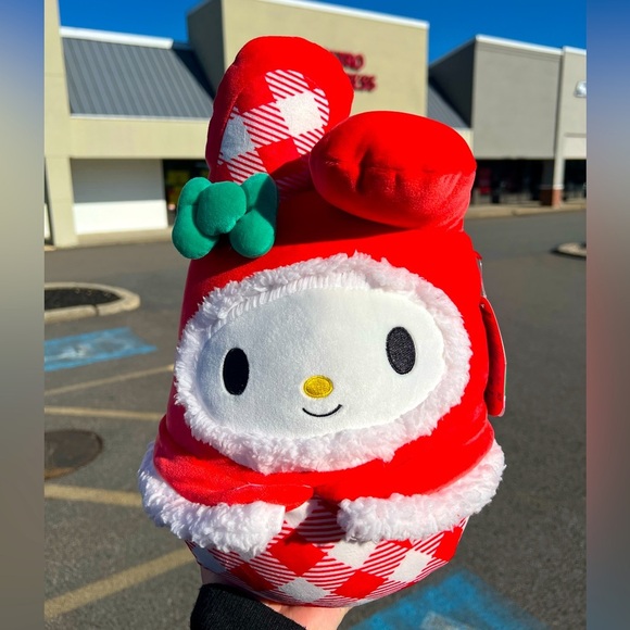 My Melody 10β Christmas Edition Squishmallow β€οΈπ - Picture 1 of 4